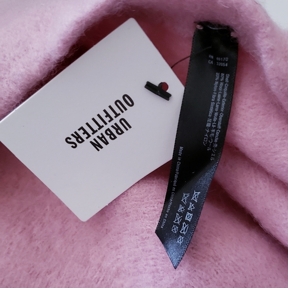 Urban Outfitters Pink Lucky Wool Felt  Beret - Picture 5 of 5